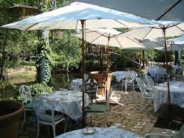 le moulin du roc table