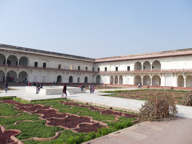 FORT AGRA P1110716