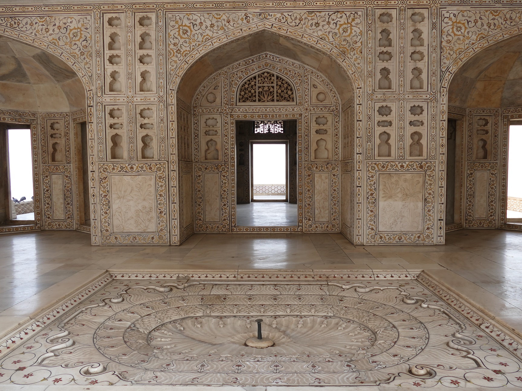 FORT AGRA P1110731