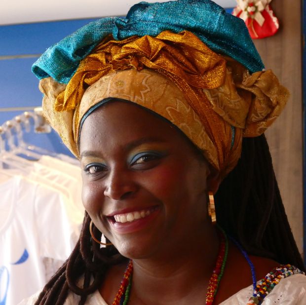 p1280452-2-salvador_comp