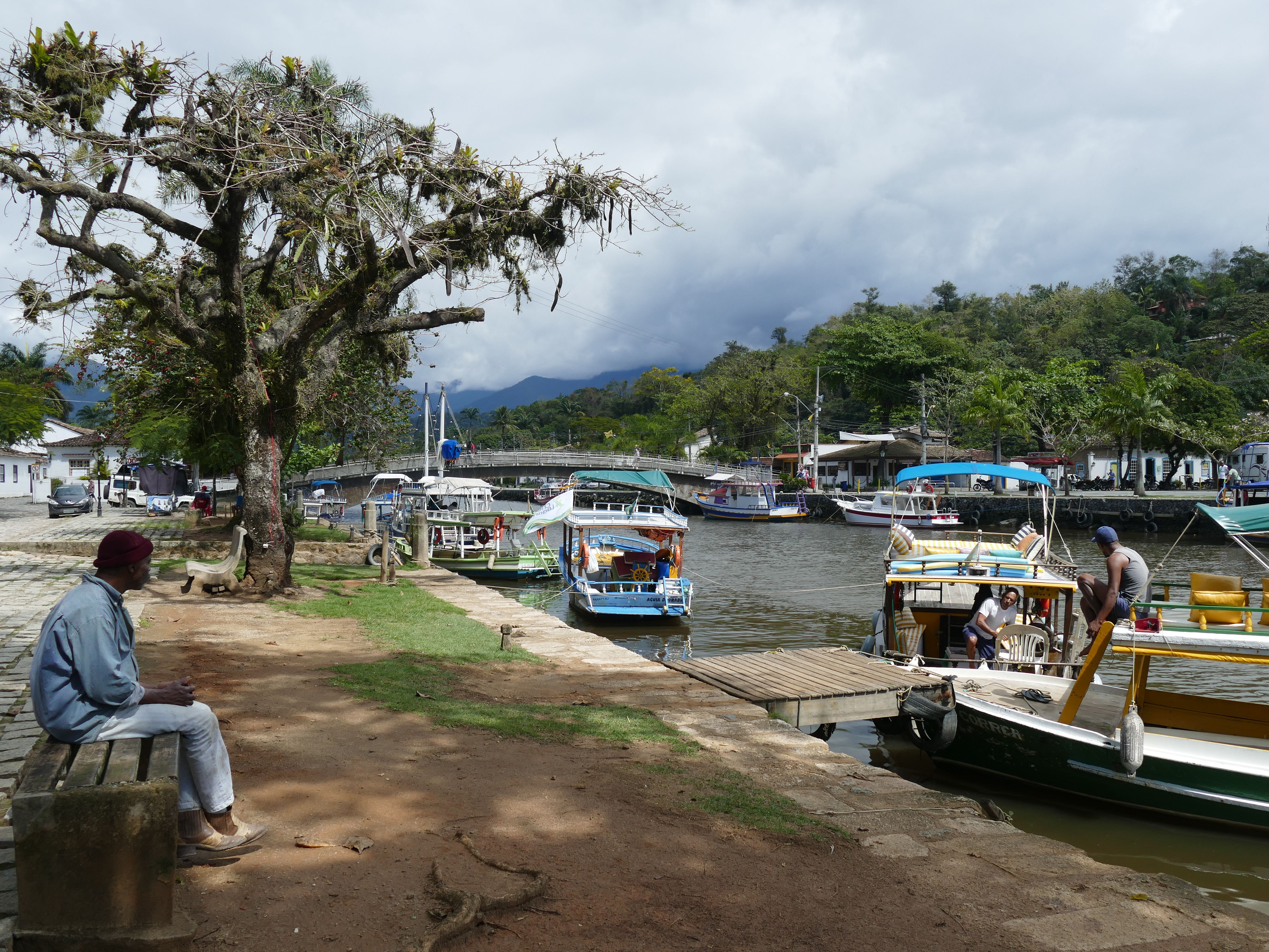 p1280830-parati_comp